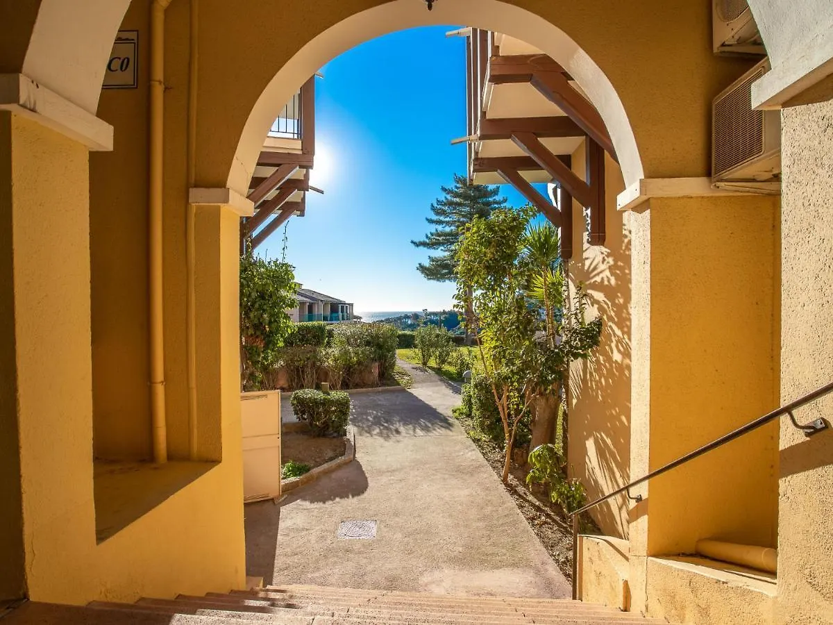 Apartment Village Cap Esterel - L'Esquinade-95 By Interhome Saint-Raphaël