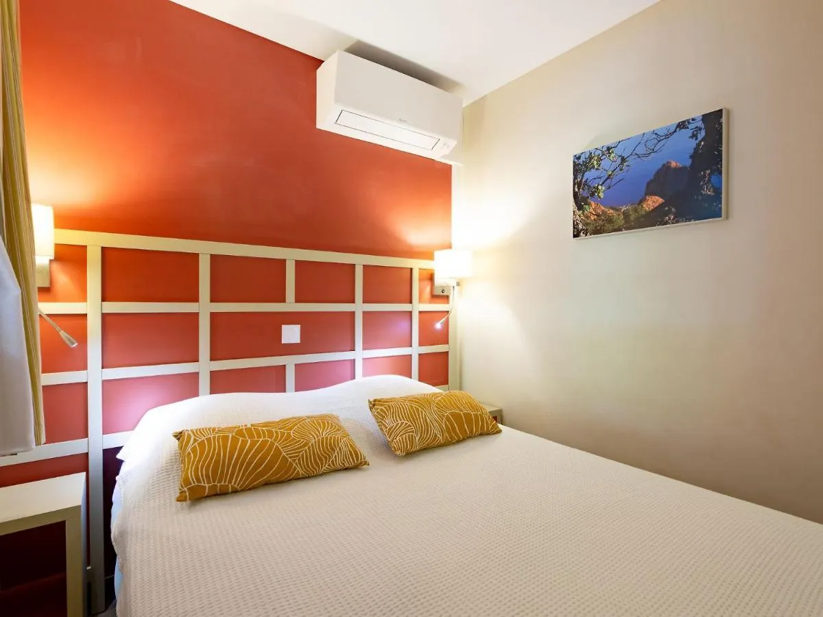 Apartment Village Cap Esterel - L'Esquinade-95 By Interhome Saint-Raphaël